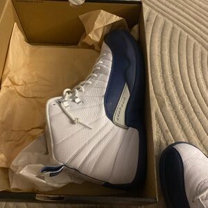 Jordan Athletic Shoes White and Blue
